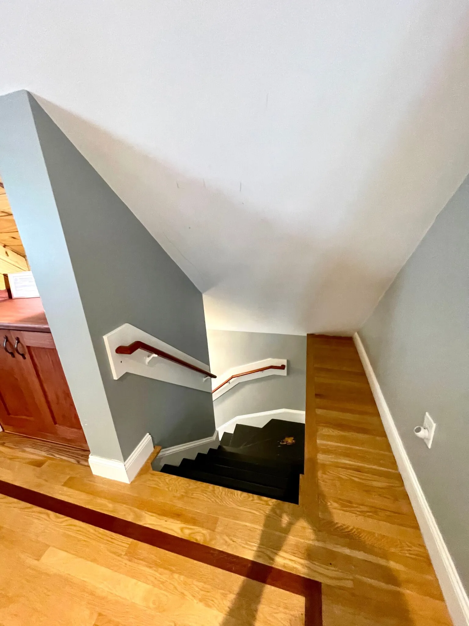 1 bed, 1 bath apartment for rent at 247 Savin Hill Ave Unit 3, Dorchester — photo 41 of 43