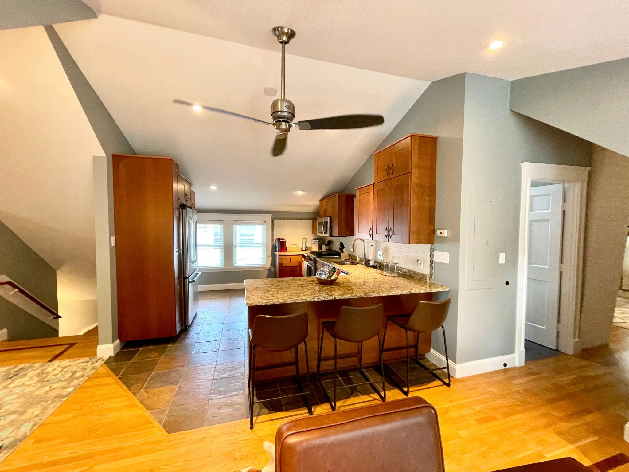 1 bed, 1 bath apartment for rent at 247 Savin Hill Ave Unit 3, Dorchester — photo 5 of 43