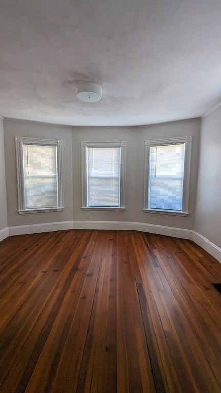 1 bed, 1 bath apartment for rent at 247 School St Unit 1, Revere — photo 2 of 6