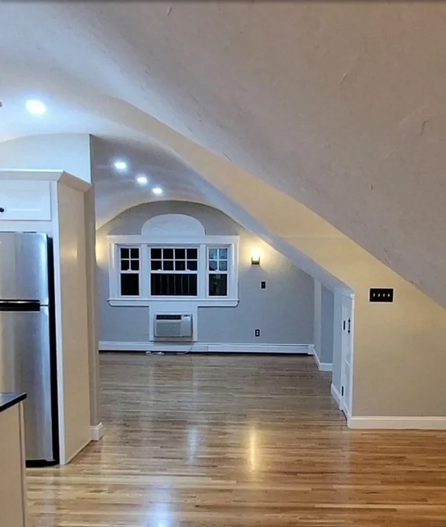 1 bed, 1 bath apartment for rent at 248 Blue Hills Pkwa Unit 3, Milton — photo 5 of 39