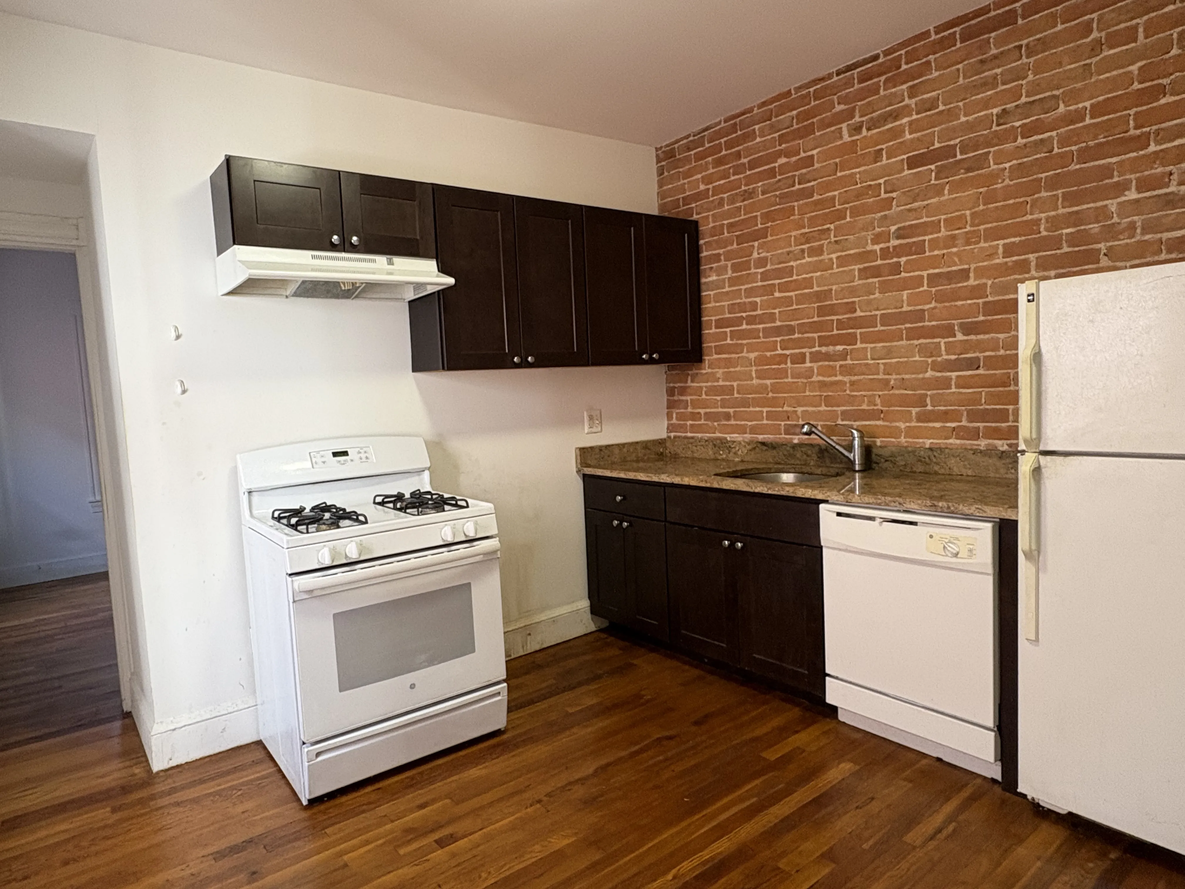 1 bed, 1 bath apartment for rent at 248 Brookline St Unit 3, Cambridgeport