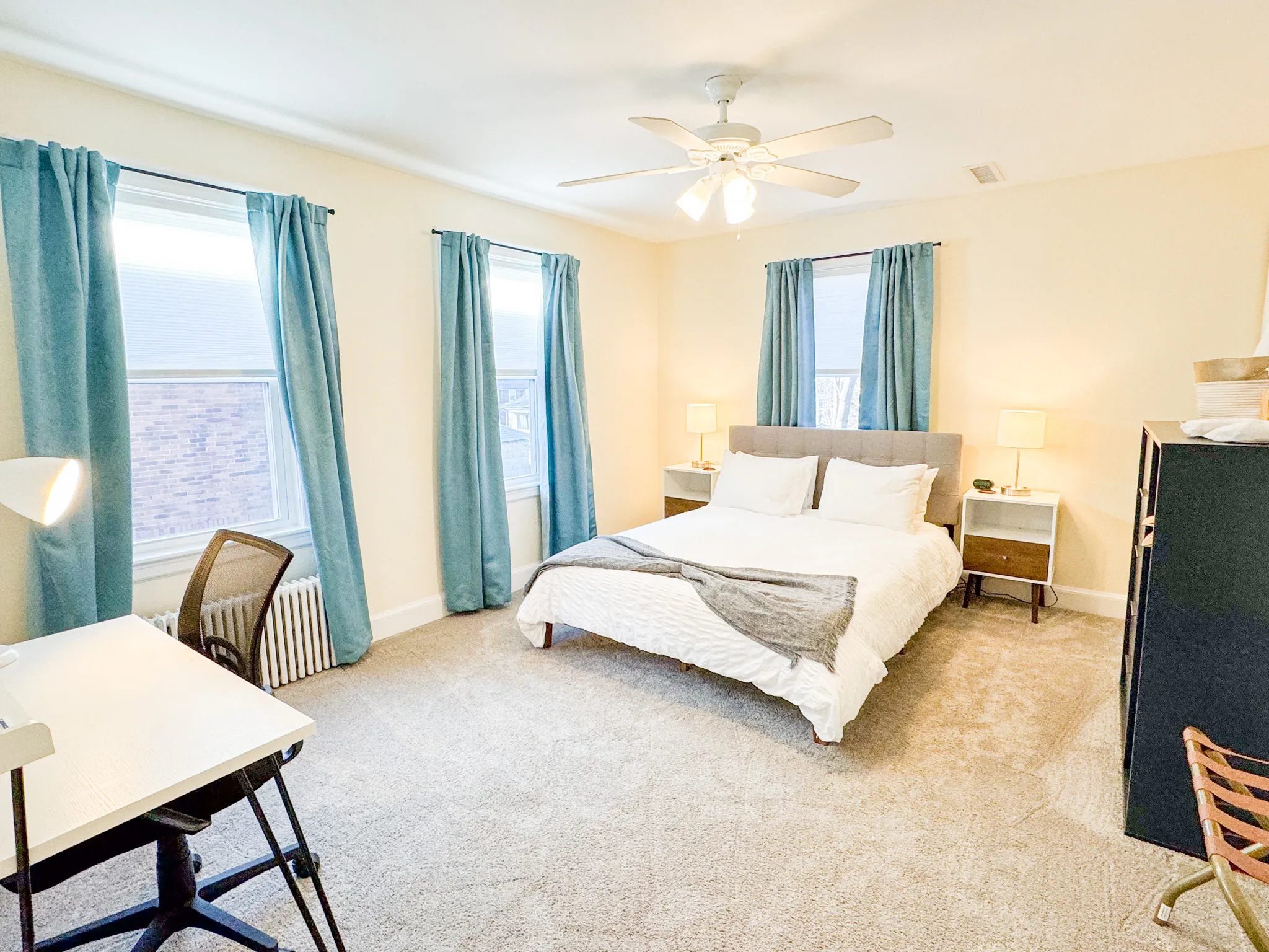 3 bed, 1 bath apartment for rent at 248 Corey Rd Unit 1, Brighton — photo 9 of 20