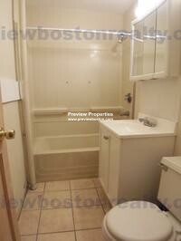 2 bed, 1 bath apartment for rent at 248 Kelton St Unit 4P, Allston — photo 9 of 10