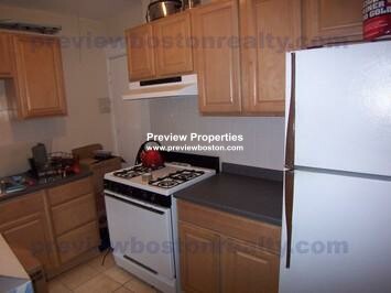 2 bed, 1 bath apartment for rent at 248 Kelton St Unit 4P, Allston — photo 2 of 10