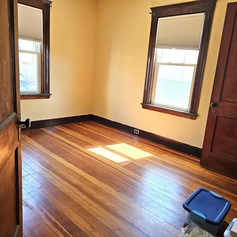 3 bed, 1 bath apartment for rent at 248 N Beacon St Unit 1, Watertown — photo 8 of 14