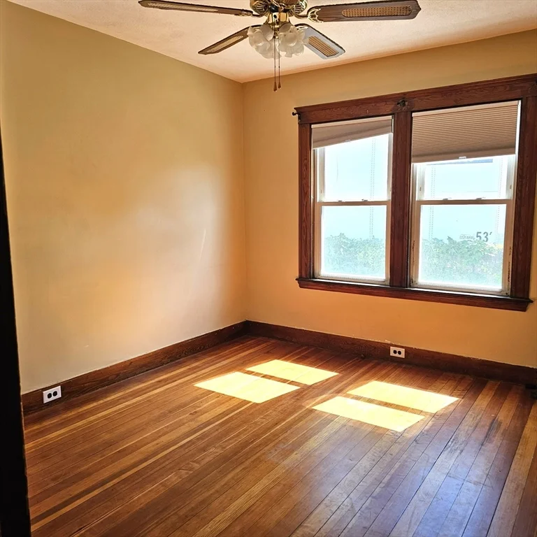 3 bed, 1 bath apartment for rent at 248 N Beacon St Unit 1, Watertown — photo 9 of 14