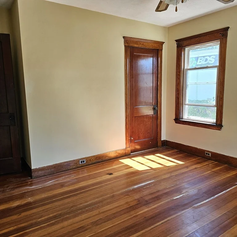 3 bed, 1 bath apartment for rent at 248 N Beacon St Unit 1, Watertown — photo 7 of 14
