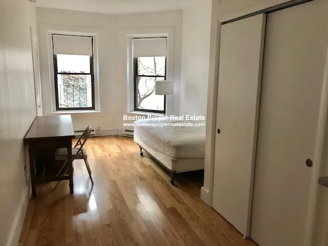 Studio bed, 1 bath apartment for rent at 248 Newbury St Unit 11, Back Bay