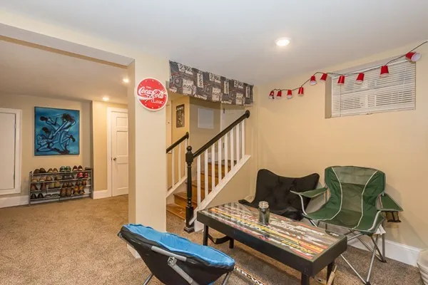 6 bed, 3 bath apartment for rent at 248 Parker Hill Ave Unit 1, Mission Hill — photo 11 of 13