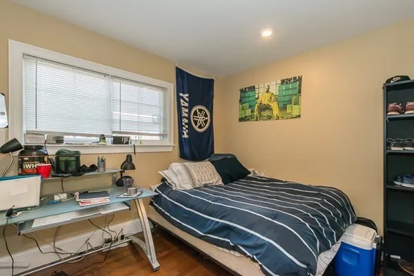 6 bed, 3 bath apartment for rent at 248 Parker Hill Ave Unit 1, Mission Hill — photo 6 of 13