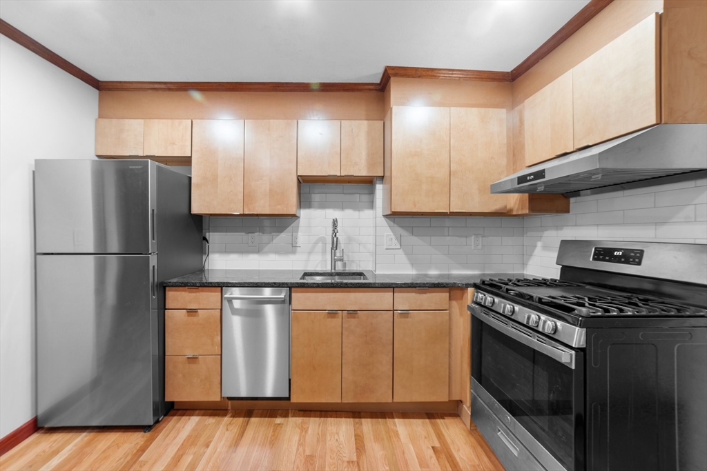 2 bed, 1 bath apartment for rent at 248 Shawmut Ave Unit 3, South End — photo 14 of 24