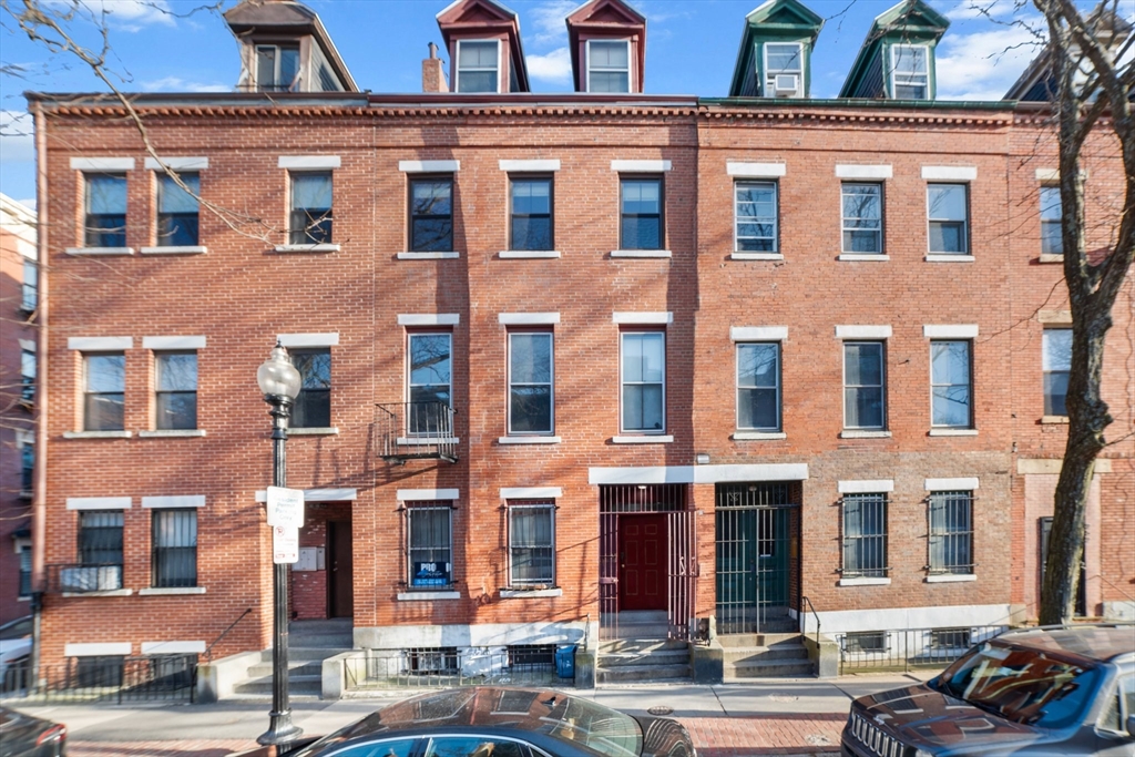 2 bed, 1 bath apartment for rent at 248 Shawmut Ave Unit 3, South End