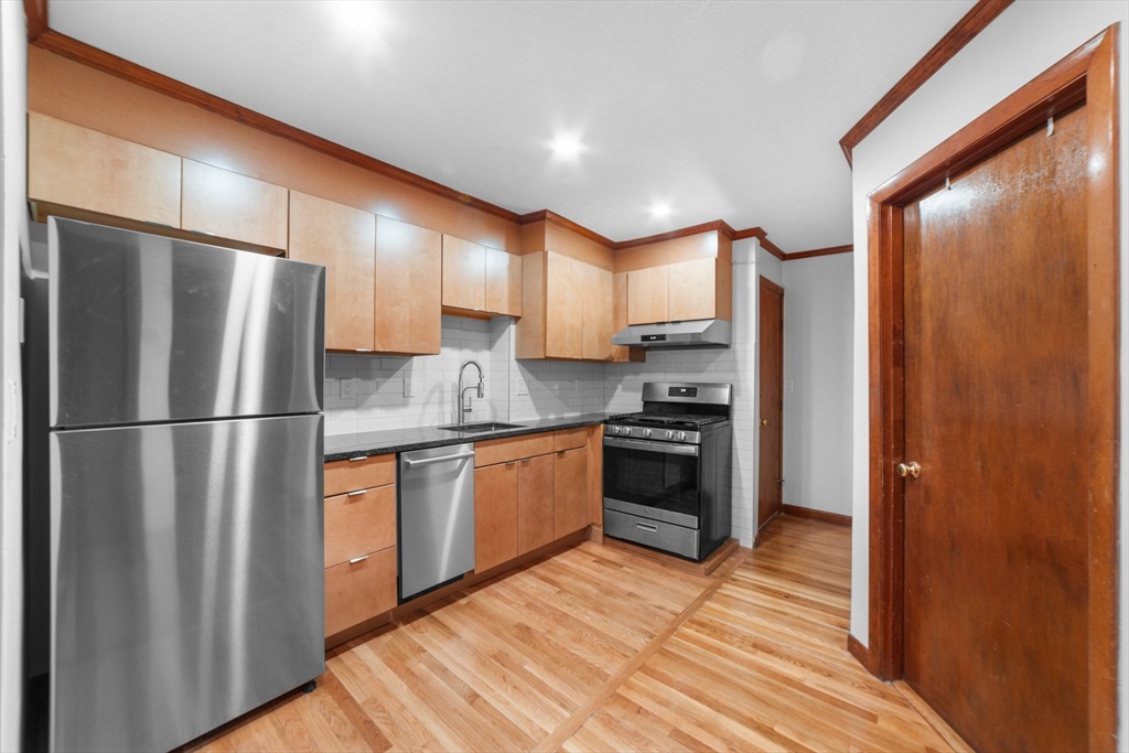 2 bed, 1 bath apartment for rent at 248 Shawmut Ave Unit 3, South End — photo 11 of 24