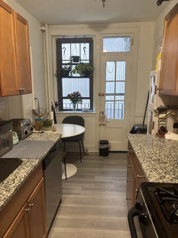 1 bed, 1 bath apartment for rent at 249 Chestnut Hill Ave Unit 24, Brighton — photo 11 of 16