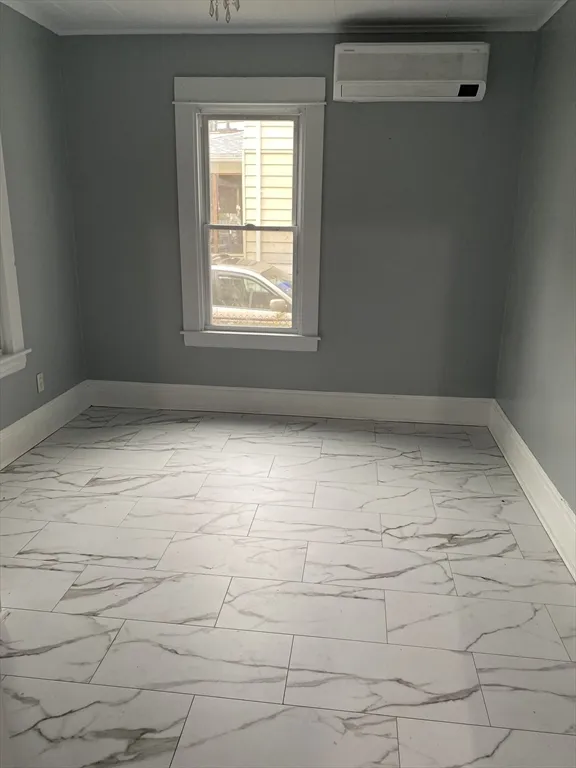 3 bed, 1 bath apartment for rent at 249 Commonwealth Ave Unit 1, Springfield — photo 8 of 11