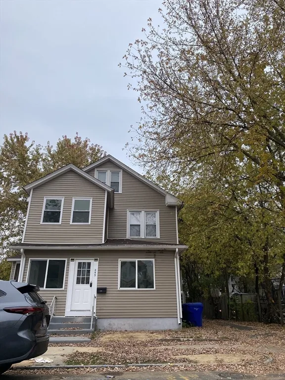 3 bed, 1 bath apartment for rent at 249 Commonwealth Ave Unit 1, Springfield — photo 4 of 11