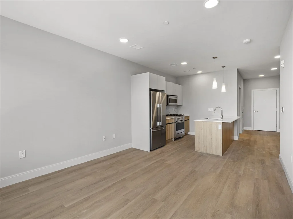 1 bed, 1 bath apartment for rent at 249 Corey Rd Unit 102, Brighton — photo 6 of 30