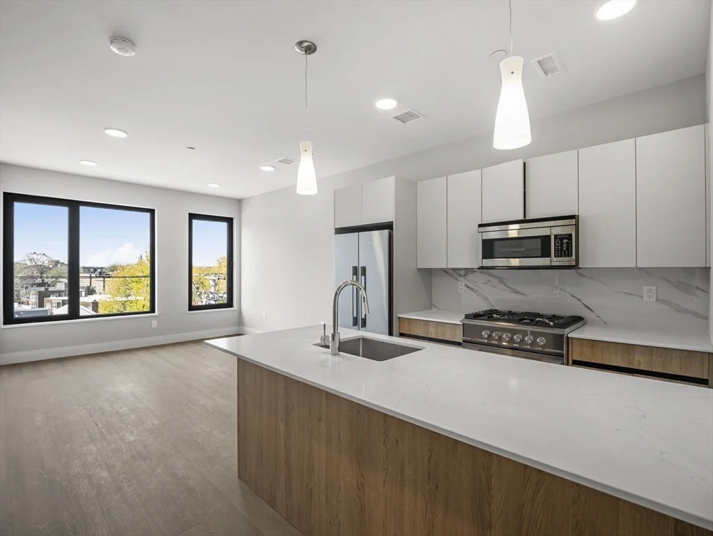1 bed, 1 bath apartment for rent at 249 Corey Rd Unit 102, Brighton — photo 4 of 30