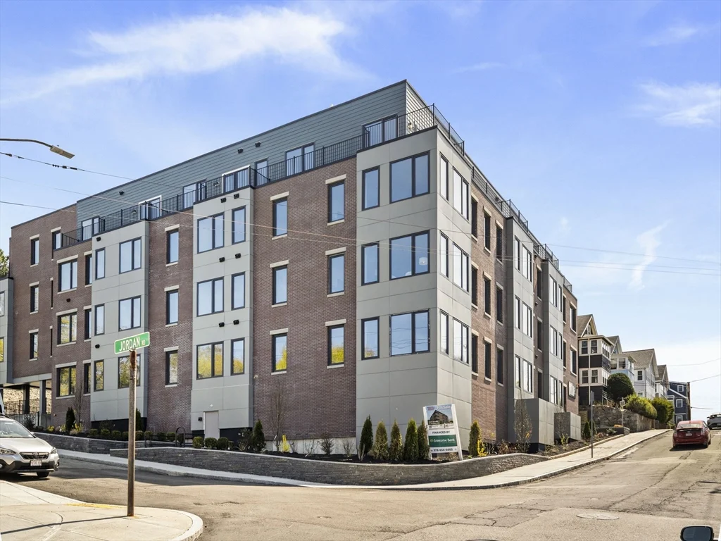 1 bed, 1 bath apartment for rent at 249 Corey Rd Unit 102, Brighton — photo 21 of 30
