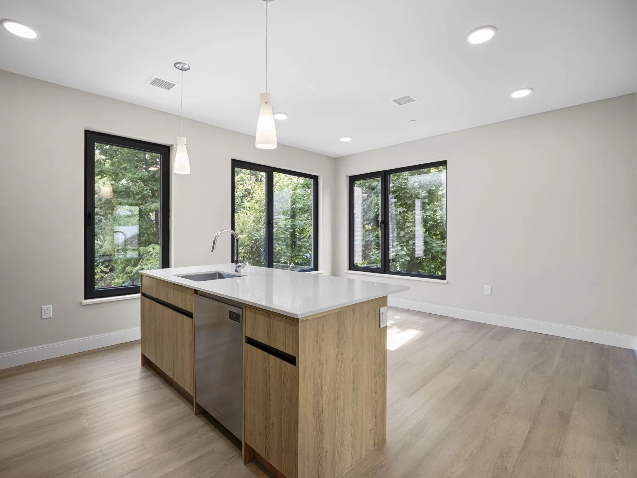 2 bed, 2 bath apartment for rent at 249 Corey Rd Unit 205, Brighton — photo 5 of 29