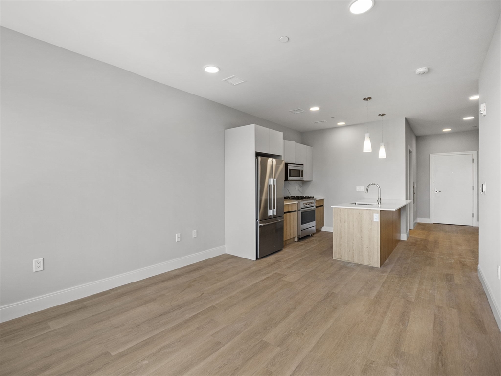 2 bed, 1 bath apartment for rent at 249 Corey Rd Unit 302, Corey Hill — photo 7 of 33