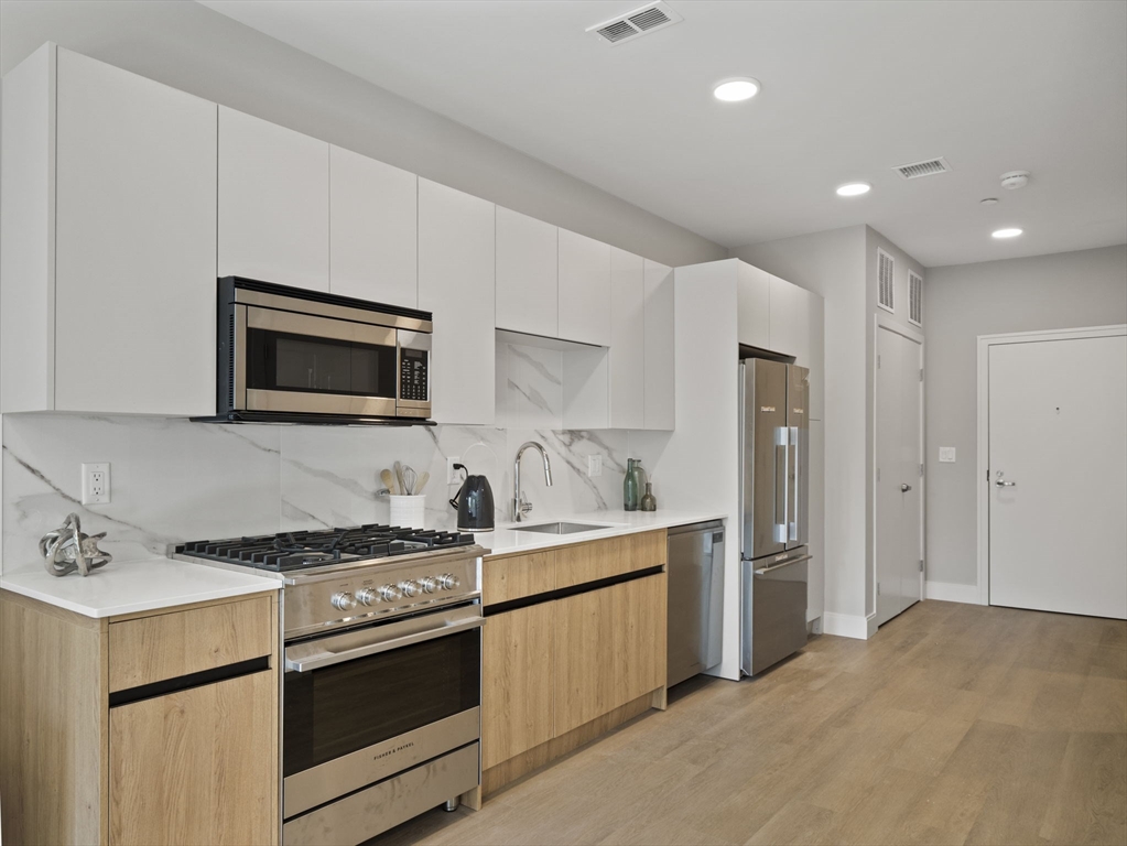 2 bed, 1 bath apartment for rent at 249 Corey Rd Unit 403, Corey Hill — photo 8 of 32