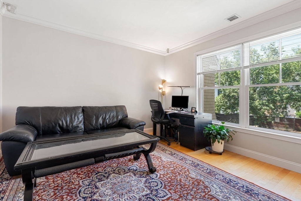 3 bed, 3 bath apartment for rent at 249 Cypress St Unit 249, Brookline — photo 16 of 26