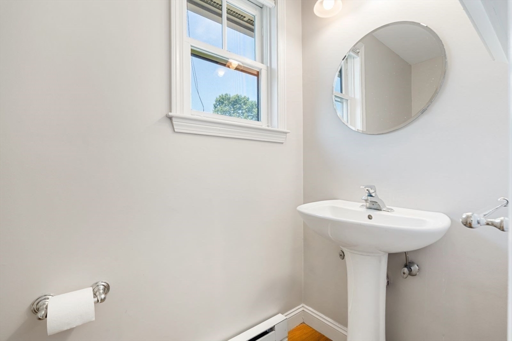 3 bed, 3 bath apartment for rent at 249 Cypress St Unit 249, Brookline — photo 17 of 26