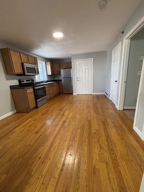 2 bed, 1 bath apartment for rent at 249 Division St Unit 1C, Fall River — photo 1 of 7