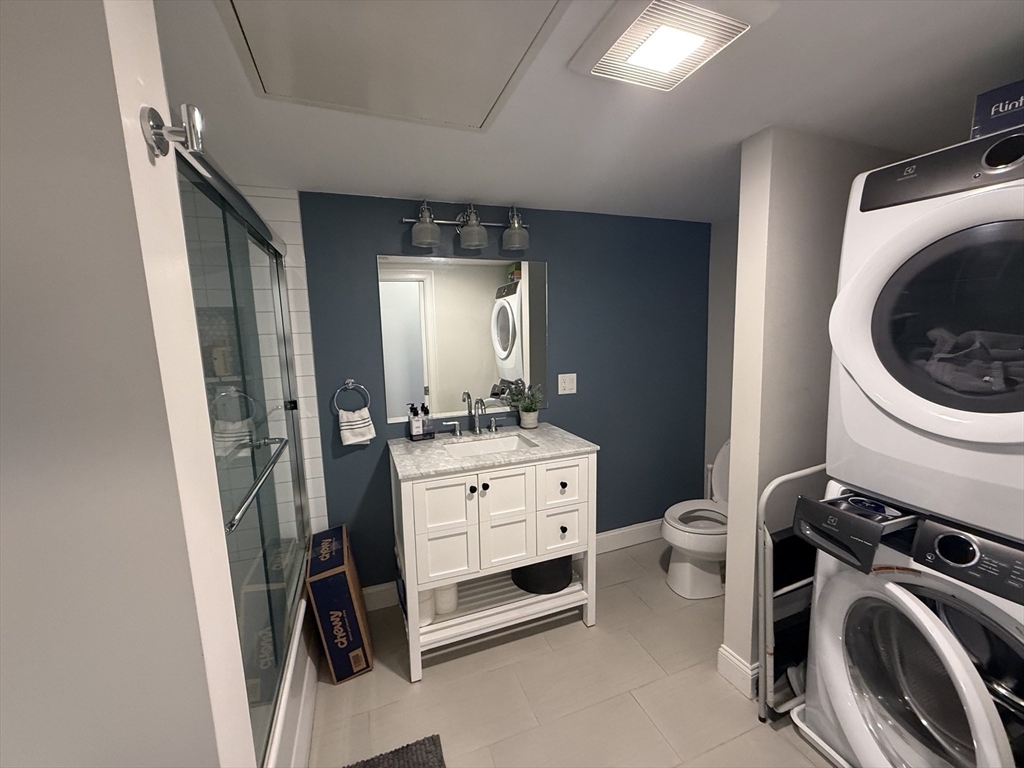 2 bed, 2 bath apartment for rent at 249 Lexington St Unit 2, East Boston — photo 10 of 19