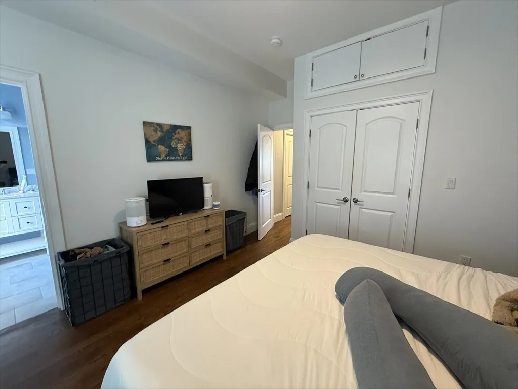 2 bed, 2 bath apartment for rent at 249 Lexington St Unit 3, Eagle Hill — photo 4 of 19