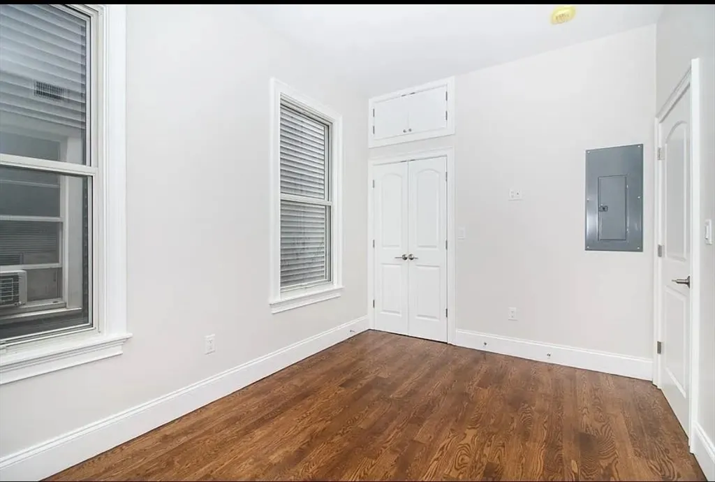 2 bed, 2 bath apartment for rent at 249 Lexington St Unit 3, Eagle Hill — photo 3 of 19