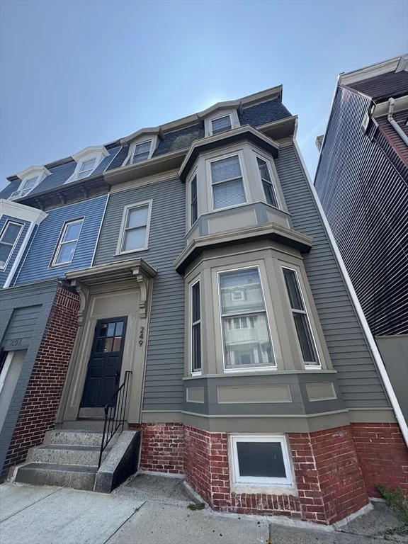 2 bed, 1 bath apartment for rent at 249 Lexington St Unit A, Eagle Hill — photo 16 of 16