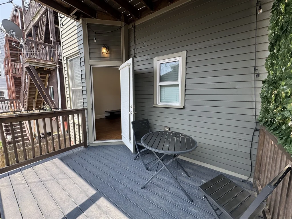 2 bed, 1 bath apartment for rent at 249 Lexington St Unit A, Eagle Hill — photo 8 of 16