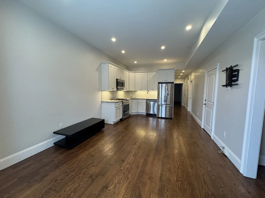 2 bed, 1 bath apartment for rent at 249 Lexington St Unit A, Eagle Hill — photo 2 of 16