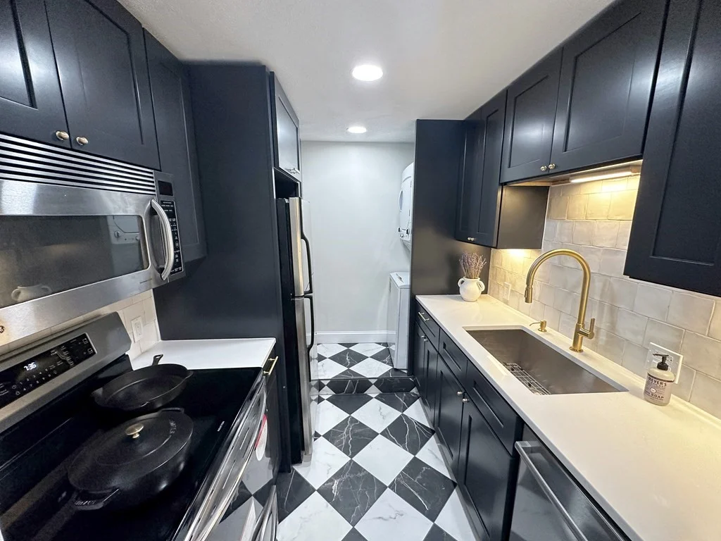 1 bed, 1 bath apartment for rent at 249 W Newton Unit 1, Back Bay — photo 1 of 16