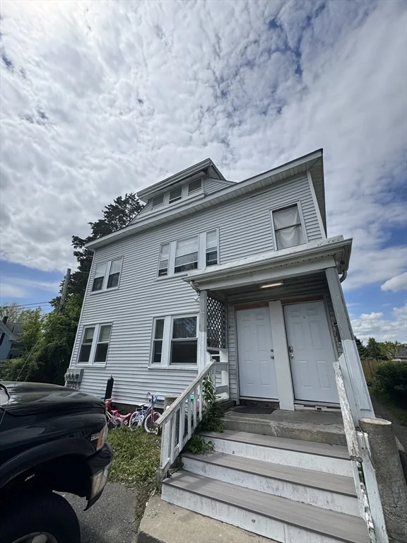4 bed, 1 bath apartment for rent at 25 1/2 Porter St Unit 1, Taunton — photo 13 of 13