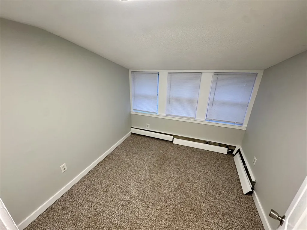 3 bed, 1 bath apartment for rent at 25 1/2 Porter St Unit 3, Taunton — photo 10 of 11