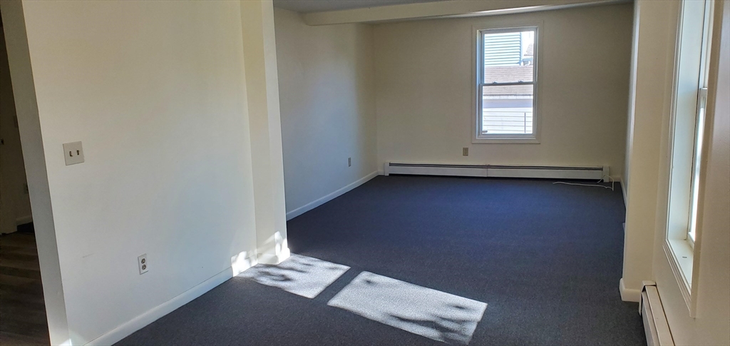 1 bed, 1 bath apartment for rent at 25-27 Brier St Unit 2, Fitchburg — photo 2 of 4