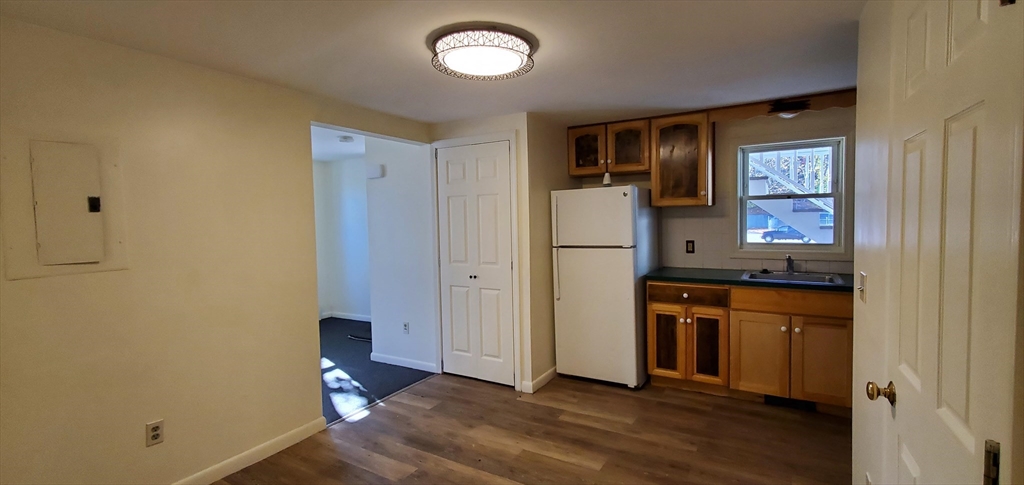 1 bed, 1 bath apartment for rent at 25-27 Brier St Unit 2, Fitchburg — photo 3 of 4