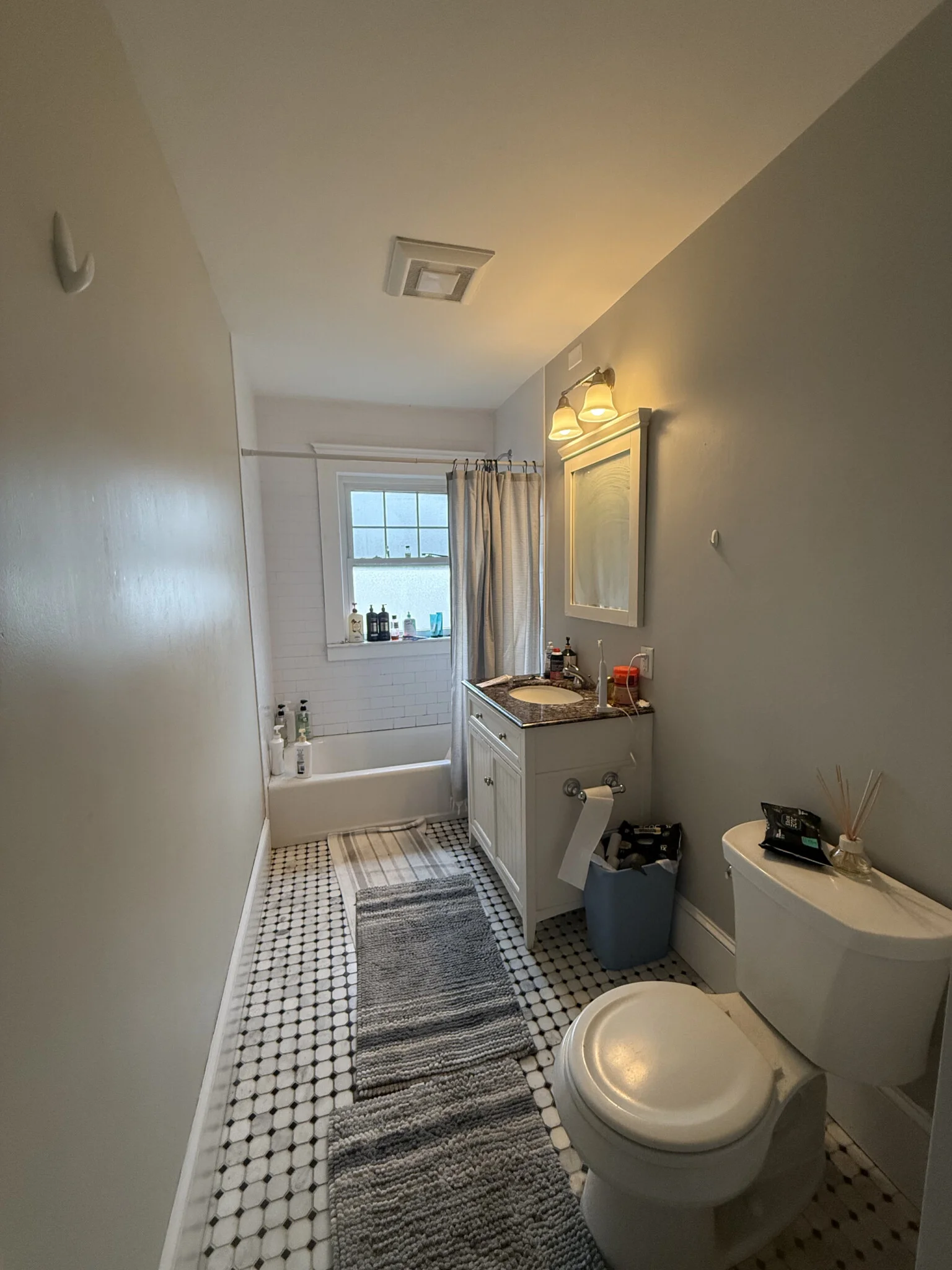 4 bed, 2 bath apartment for rent at 25-27 Crosby Rd Unit 2, Chestnut Hill — photo 12 of 12