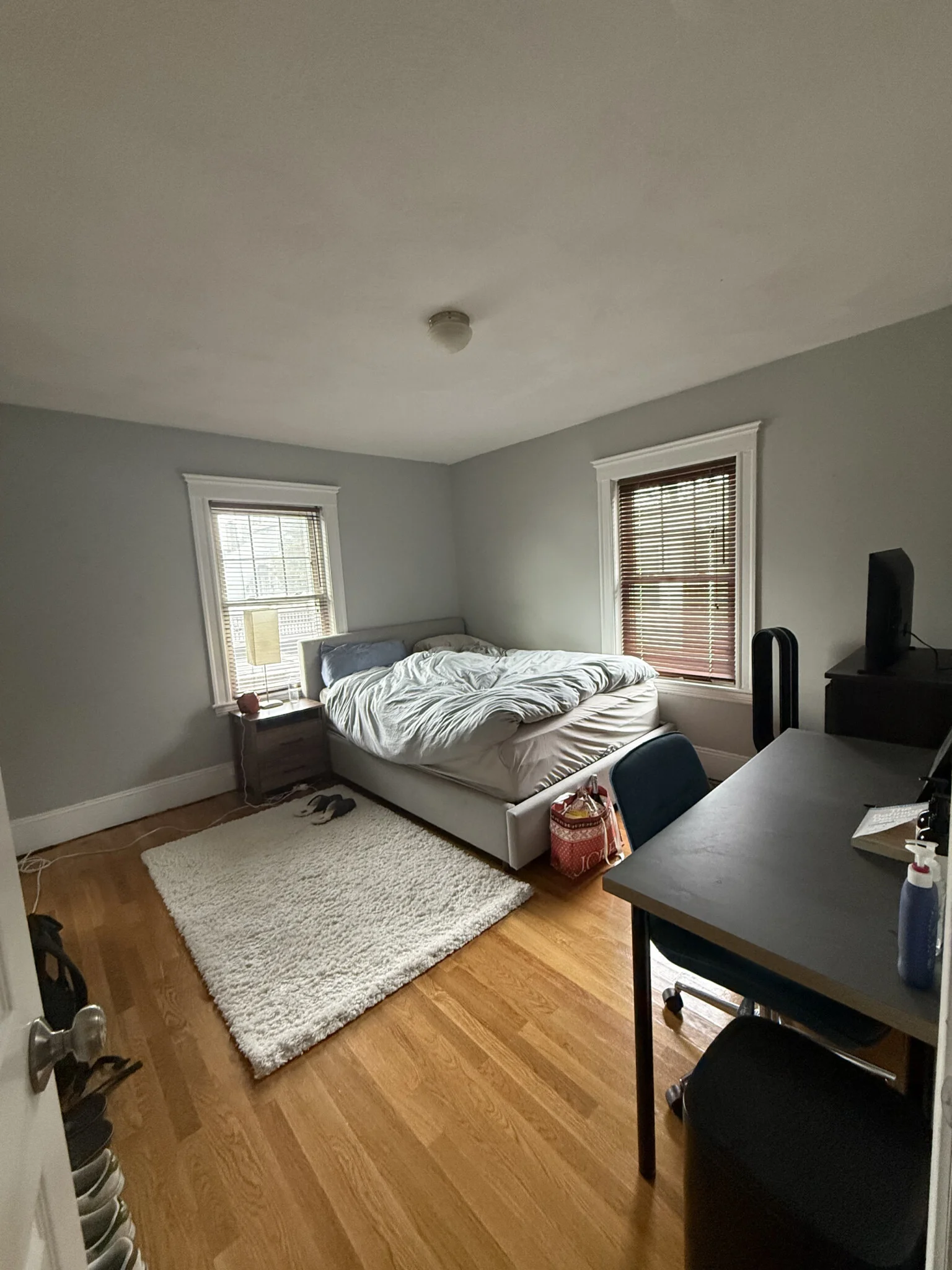 4 bed, 2 bath apartment for rent at 25-27 Crosby Rd Unit 2, Chestnut Hill — photo 9 of 12