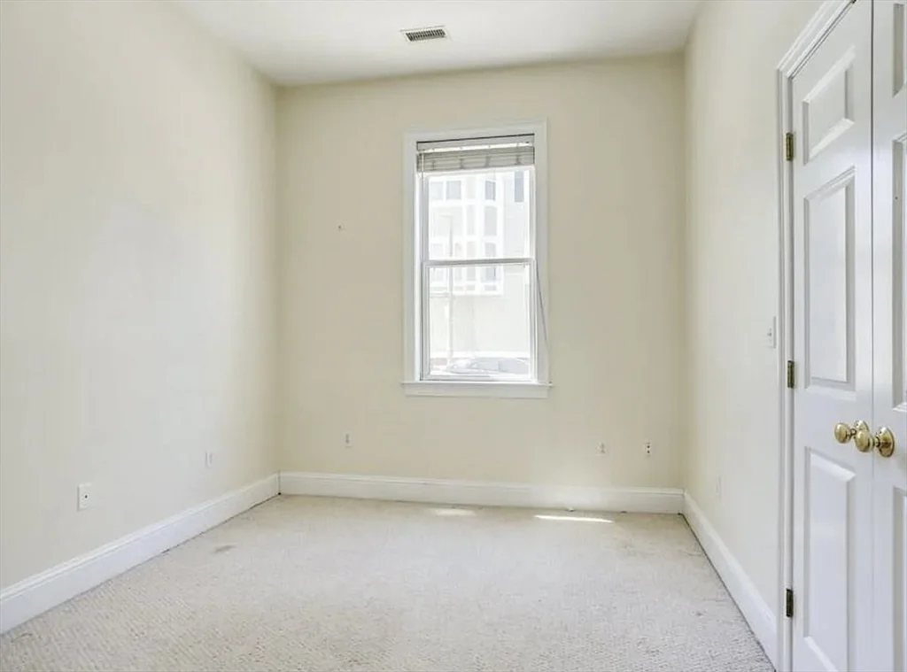3 bed, 2 bath apartment for rent at 25-27 Dorchester St Unit 1, South Boston — photo 8 of 9