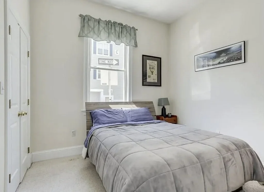 3 bed, 2 bath apartment for rent at 25-27 Dorchester St Unit 1, South Boston — photo 7 of 9