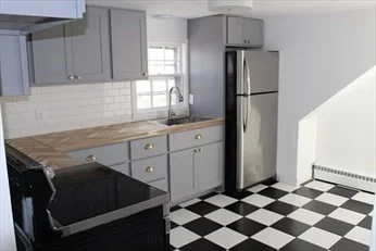 2 bed, 1 bath apartment for rent at 25-27 Ferris Ave Unit 2, East Providence — photo 2 of 19