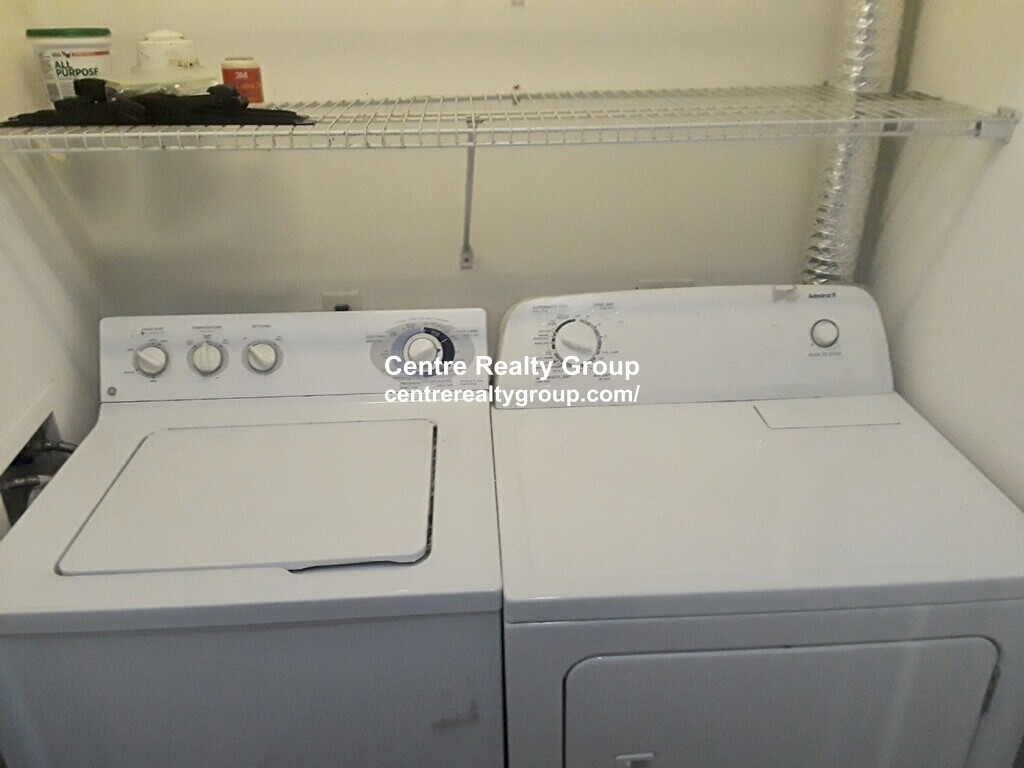 6 bed, 4+ bath apartment for rent at 25 Grant St Unit 1, Dorchester — photo 16 of 19