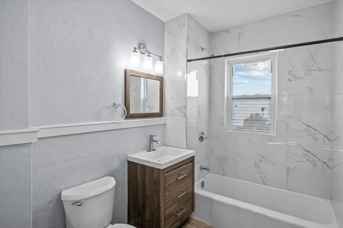 3 bed, 1 bath apartment for rent at 25-27 Kenwood Rd Unit 1, Everett — photo 9 of 19
