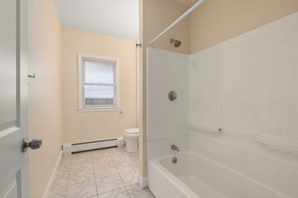 3 bed, 1 bath apartment for rent at 25-27 Lafayette St Unit 1, Fairhaven — photo 17 of 22