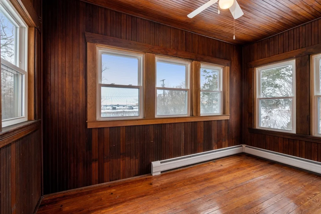 3 bed, 1 bath apartment for rent at 25-27 Lafayette St Unit 1, Fairhaven — photo 11 of 22