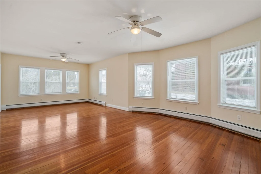 3 bed, 1 bath apartment for rent at 25-27 Lafayette St Unit 1, Fairhaven — photo 6 of 22